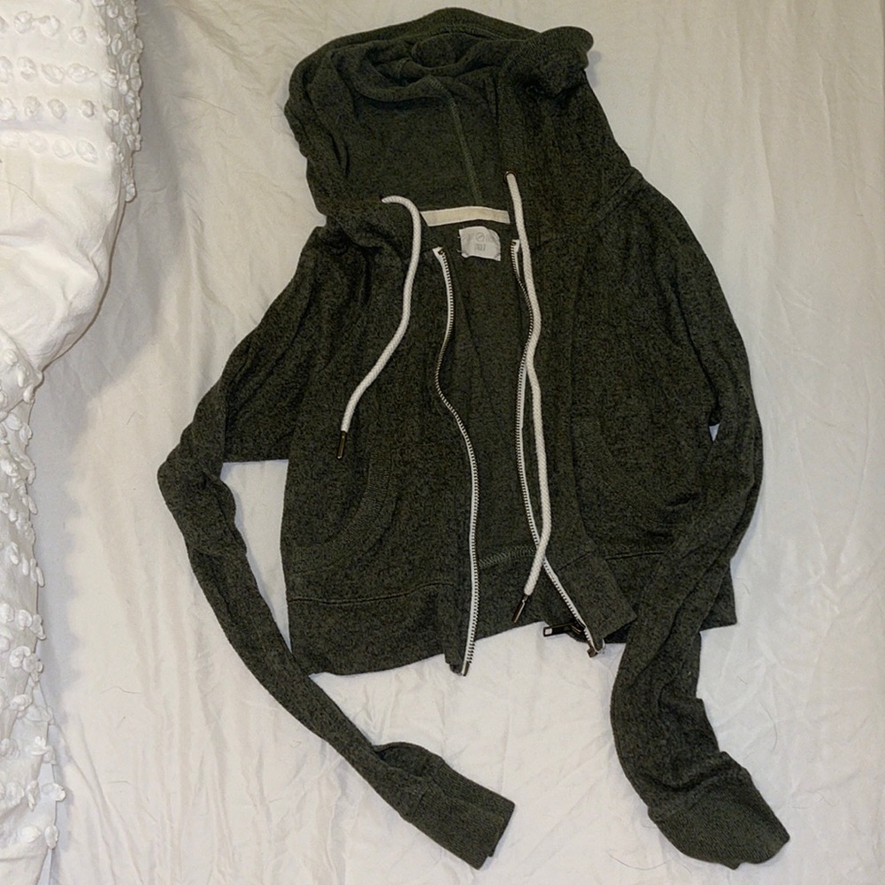 CROPPED HOODIE